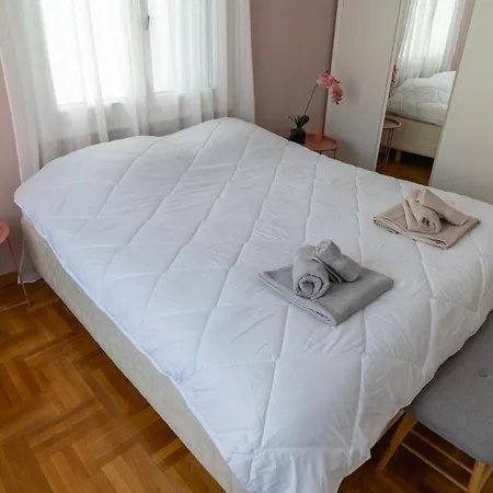 Volos Port Apartment