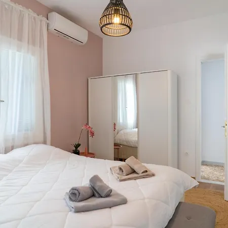 Volos Port Apartment * فولوس