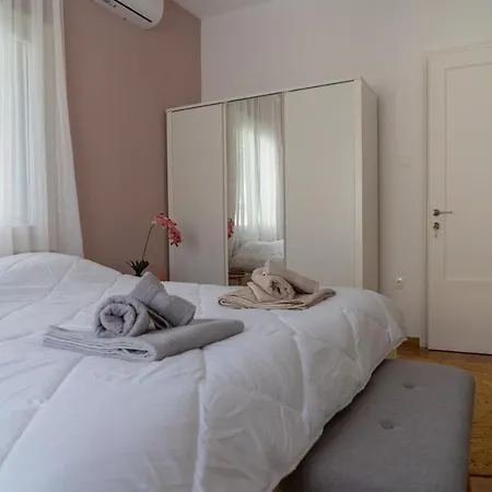 Volos Port Apartment * فولوس