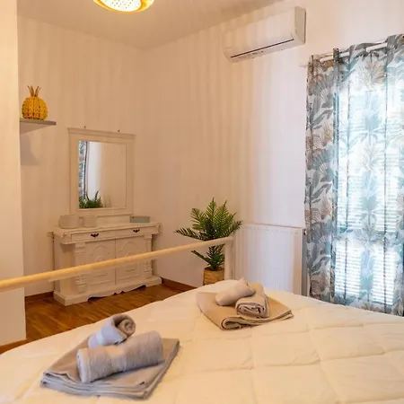 Volos Port Apartment *